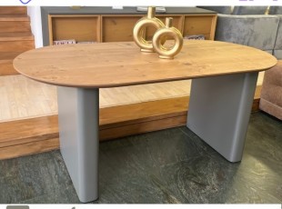 BRISTOL DINING TABLE